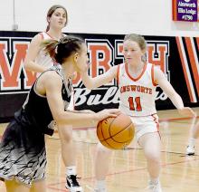 With two players sidelined, the Lady Bulldog’s younger players stepped up and helped Ainsworth defeat Boyd county 59-35.