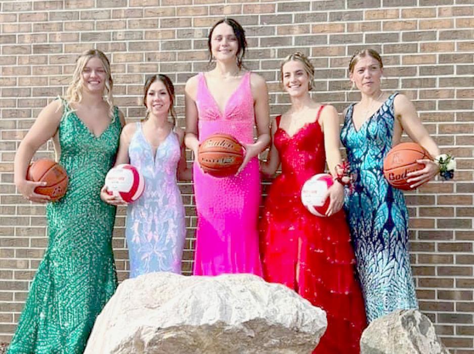 What a unique way to arrive at the AHS Jr./Sr. Prom