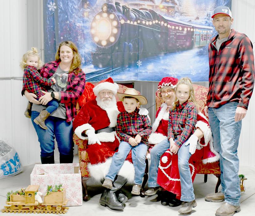 Santa and Mrs. Claus Made Their Stop in Long Pine on December 9th