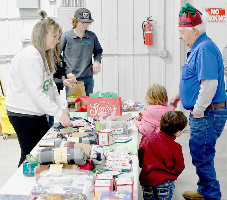 Santa and Mrs. Claus Made Their Stop in Long Pine on December 9th
