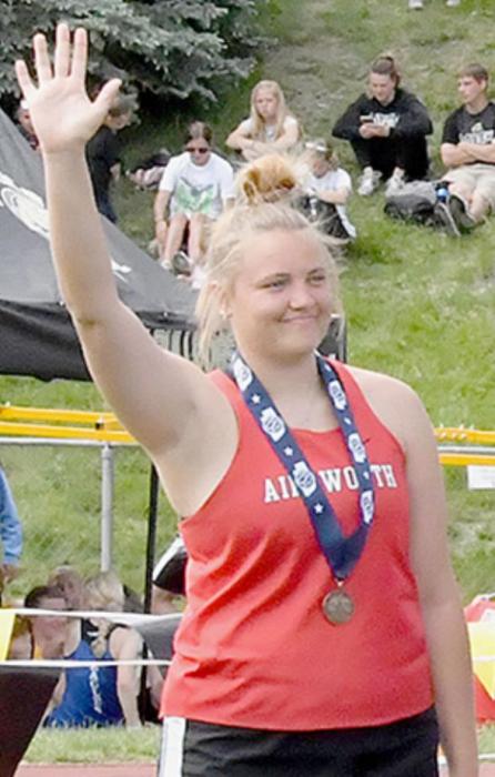 Ainsworth Tracksters Earn 10 Medals at 2022 NSAA State Track Meet