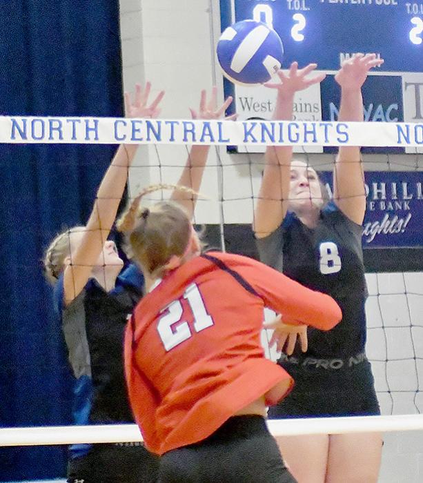 Ainsworth Volleyball Team is 7-3 on the Season