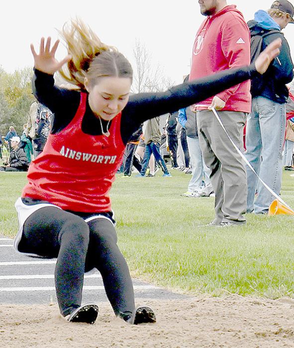 Ainsworth Varsity Track Teams Compete in Final Track Meet of Regular Season