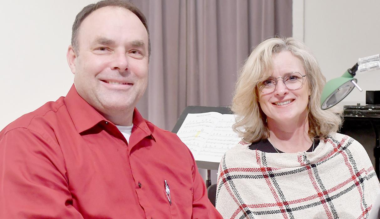 Narrators were Dale and Christi Hafer.