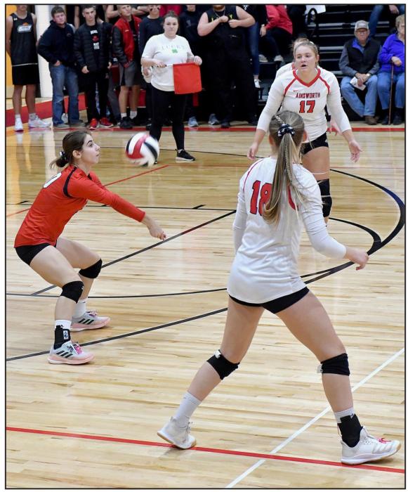 Maia Flynn (#10) set the record for most season digs with 376; the most career points was recorded by Madelyn Goochey (#18) with 619 points; and the most career kills record is held by Kaitlyn Nelson (#17) with 811.