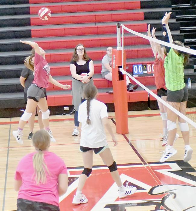 “We have some great leaders with experience coming back and athletes that love to compete coming in. The team pushes each other each practice to get better and grow,” said Coach Graff.