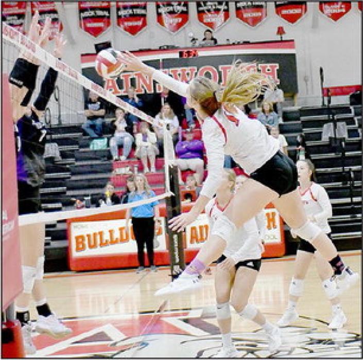Senior Cheyan Temple had eight kills, five ace serves and 19 digs against the Burwell Lady Longhorns.