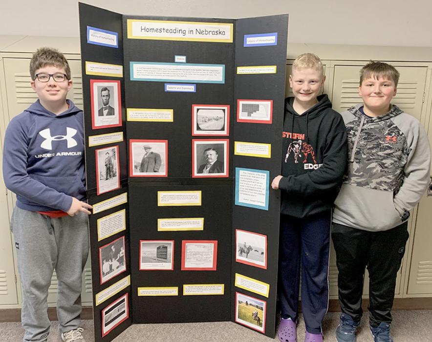 Three Ainsworth Middle School Projects Qualify for National History Day Contest