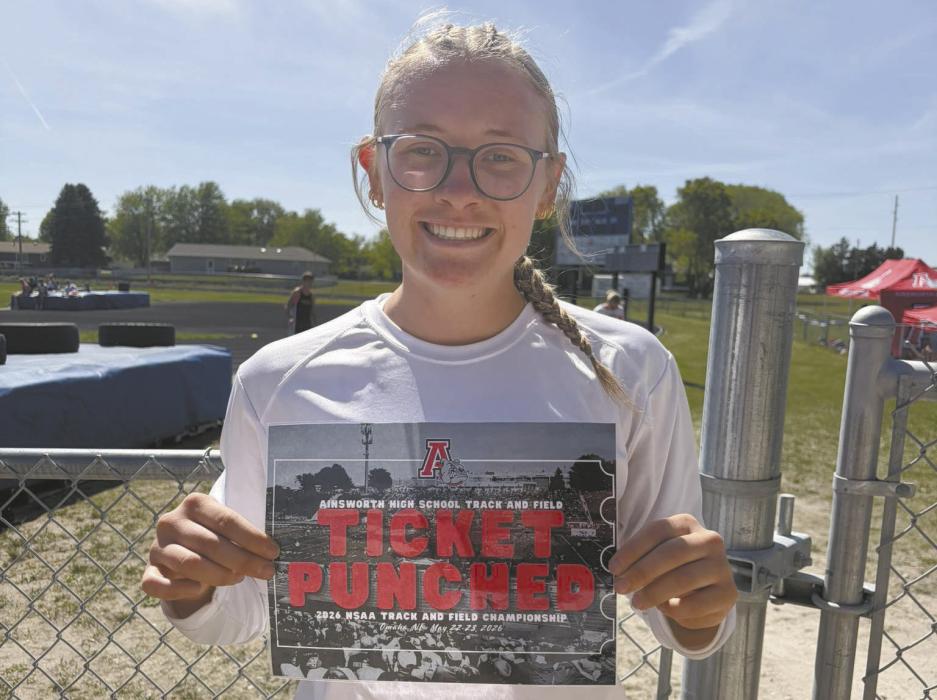 Junior Gracyn Painter will compete in the Friday preliminary rounds of the 100 meter dash (3:05 p.m.) and 200 meter dash(6 p.m), the 400 meter dash final at 4:05 p.m., and the 4x400 meter relay on Saturday at 5:55 p.m.