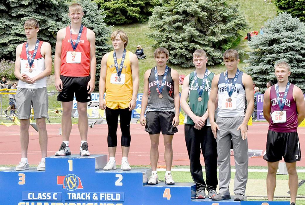 Ainsworth Tracksters Earn 10 Medals at 2022 NSAA State Track Meet