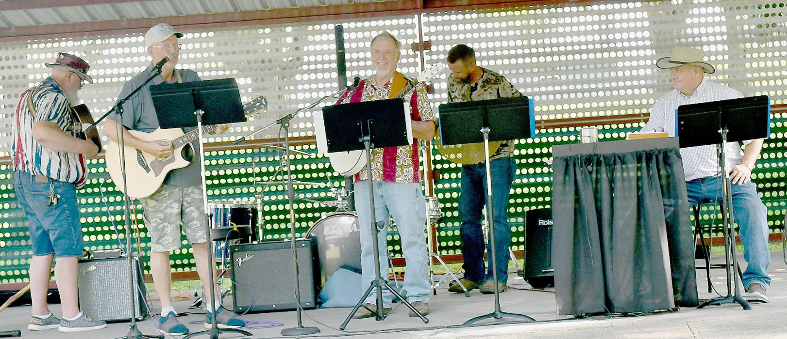 Community Picnic Sponsored by the Ainsworth Ministerial Association