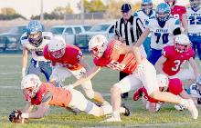 Ainsworth’s defense caused a Kenesaw fumble that was recovered by Owen Blumenstock with 34 seconds left in the first quarter. The next play, Traegan McNally connected with Carter Nelson in the end zone for a touchdown.