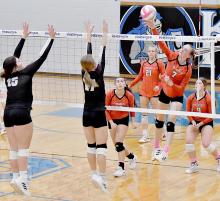Ainsworth Bulldogs had all hands on deck, trying to take down the Stuart Broncos. Unfortunately, they couldn’t get the ball to fall against the Broncos, loosing in two sets, 25-27 and 24-26. Dawgs ready to hit the ball were Dakota Stutzman, Kendyl Delimont, Cameryn Goochey and Kerstyn Held.