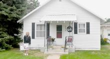 Elizabeth Salzman Residence Named Yard of the Week