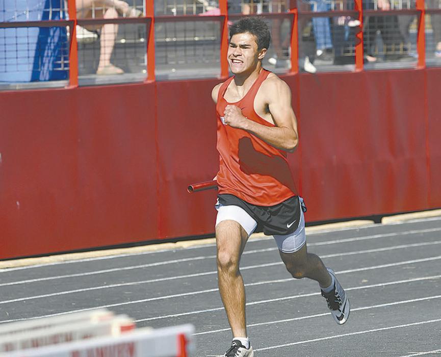 Christopher Fernandez ran the second leg of the men’s 4x400 meter relay. The relay team ran a personal record of 3:38.68, placing second and earning a wildcard to compete at the state meet.