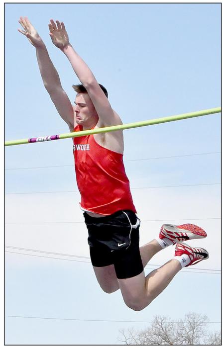 Sophomore Carter Nelson took first place in the Boys Pole Vault clearing 13’. Nelson also won first place in the discus, with a throw of 156-08 and high jump, with a jump of 5-6.00. He came in second place in the 100 meter sprint with a time of 11.05.