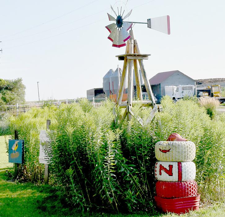 Johnsons Honored with this Weeks, Yard of the Week