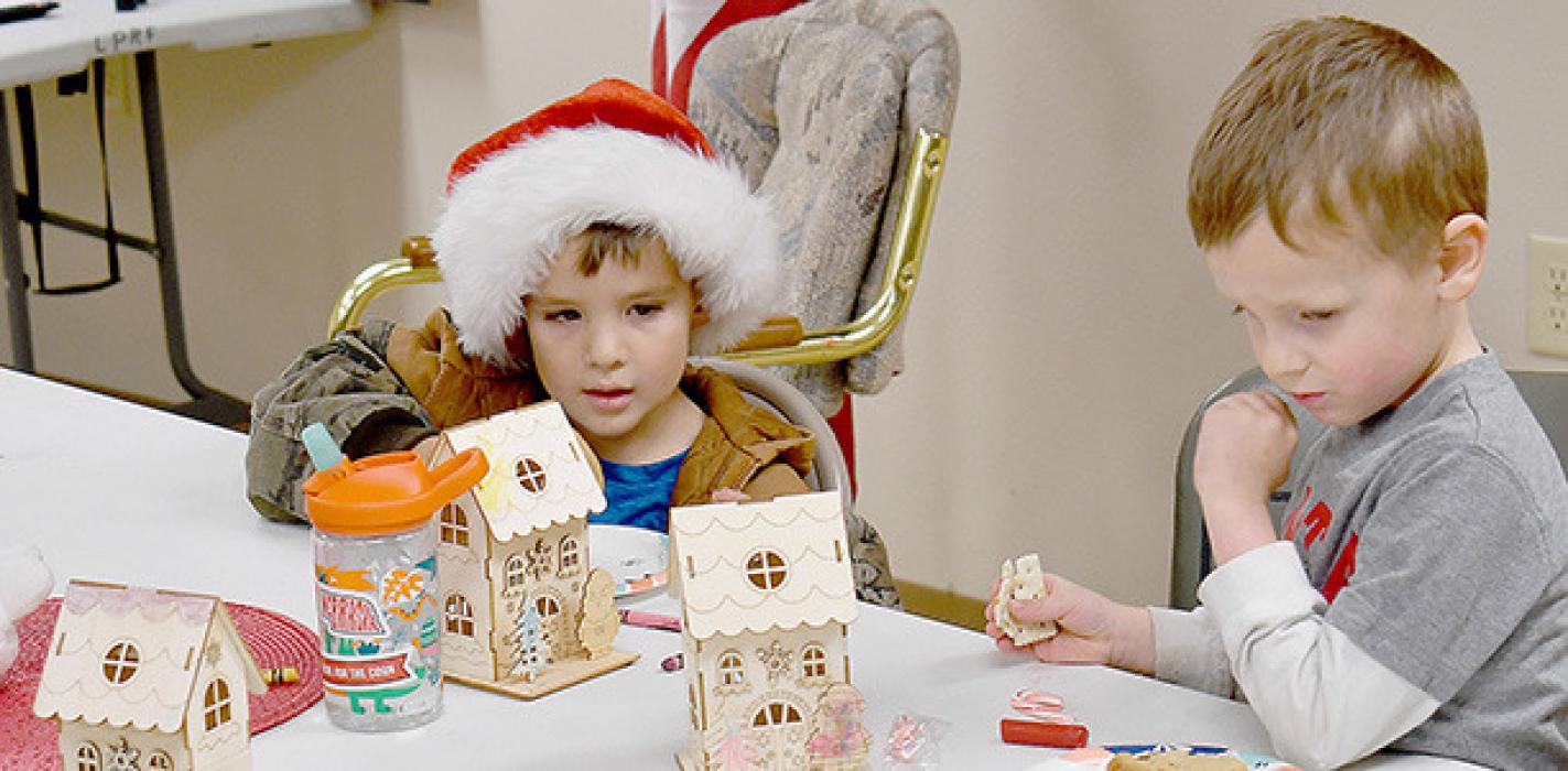 Long Pine Chamber of Commerce Hosts Santa and Mrs. Claus