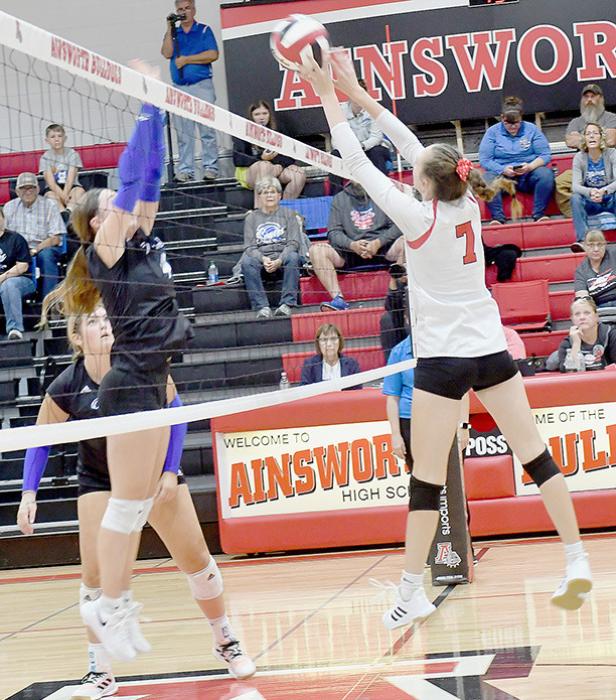 Ainsworth Volleyball Team Falls to O’Neill Lady Eagles in Three Sets