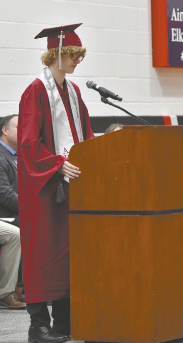 Jace Johnson gave the Summa Cum Laude address.