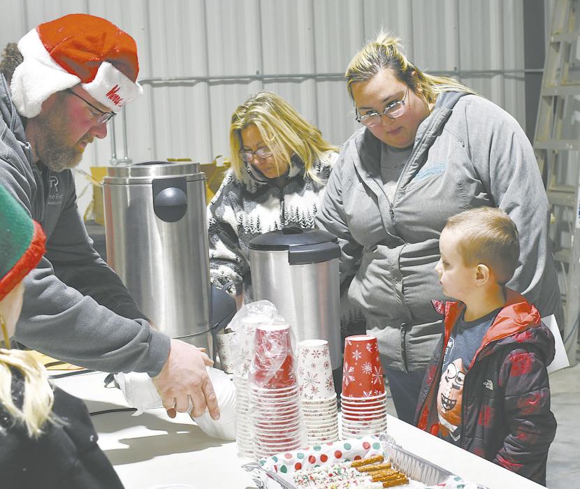 Christmas City of the Sandhills Search to Become An Annual Event According to the Ainsworth Commercial Club
