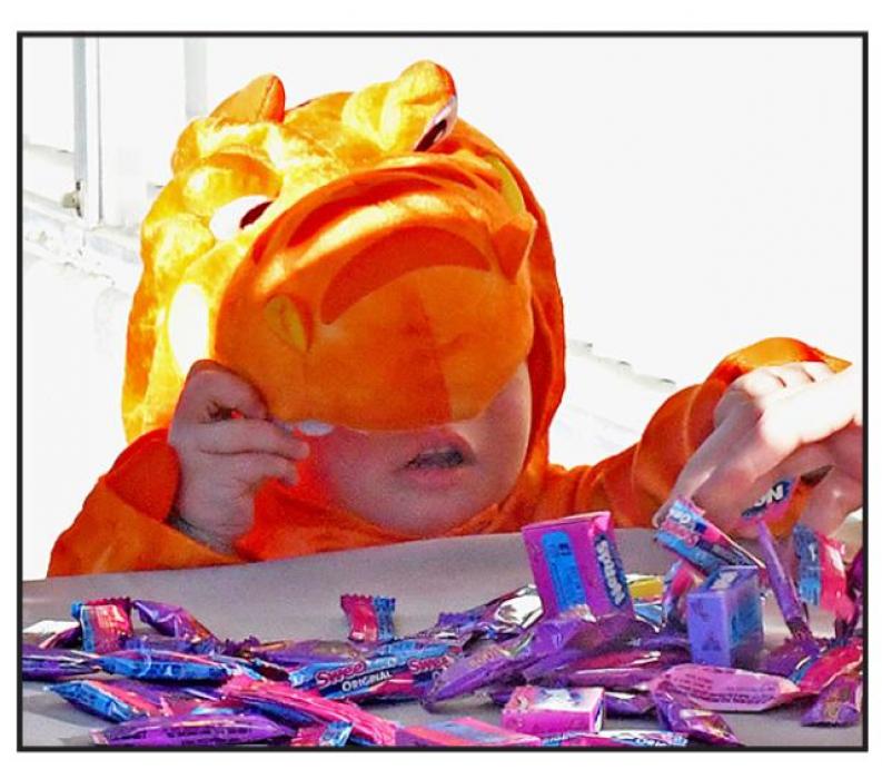 Ainsworth Kids Trick-or-Treat on Main Street