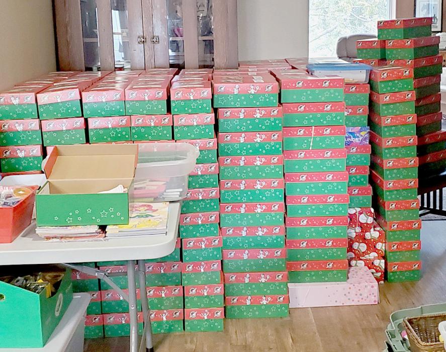 Abbotsford residents fill almost 3,000 shoeboxes for Operation Christmas  Child - The Abbotsford News
