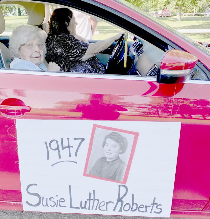 Susie Luther Roberts was a Marshall from the AHS Class of 1947. Her daughter Jeri Watkins was her driver. Class photos will run in the July 5th edition providing we have received identifications of all the class photos.