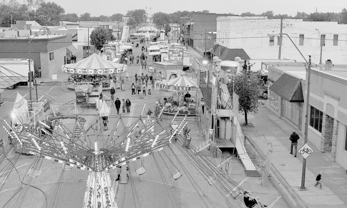 The “Middle of Nowhere” D.C. Lynch Carnival will be on Main Street in Ainsworth on Friday, June 11th, Saturday, June 12th and Sunday, June 13th from 6:00 p.m. to midnight.