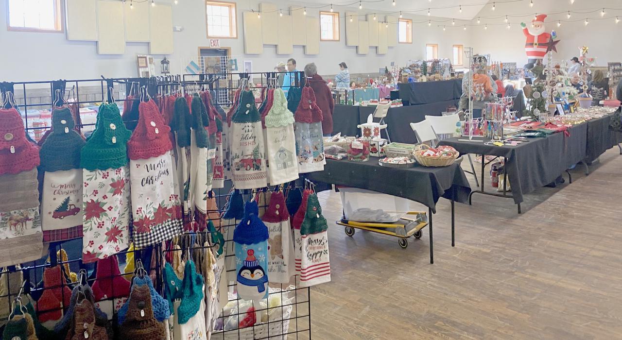 Small Business Saturday Craft and Vendor Fair Held in Johnstown