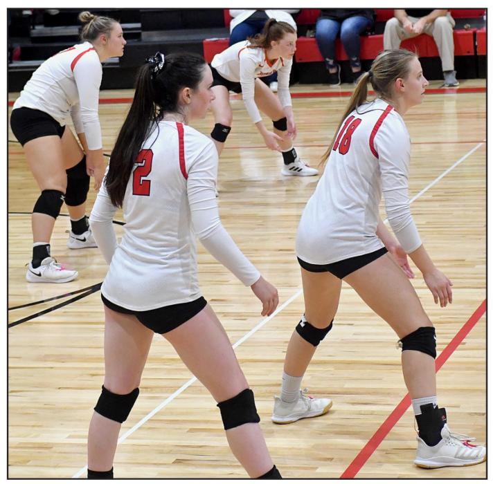 Keeping their eye on the volleyball and ready to return it were seniors Summer Richardson (#2), Cameron Goochey (#7), Kaitlyn Nelson (#17) and Eden Raymond (#3).