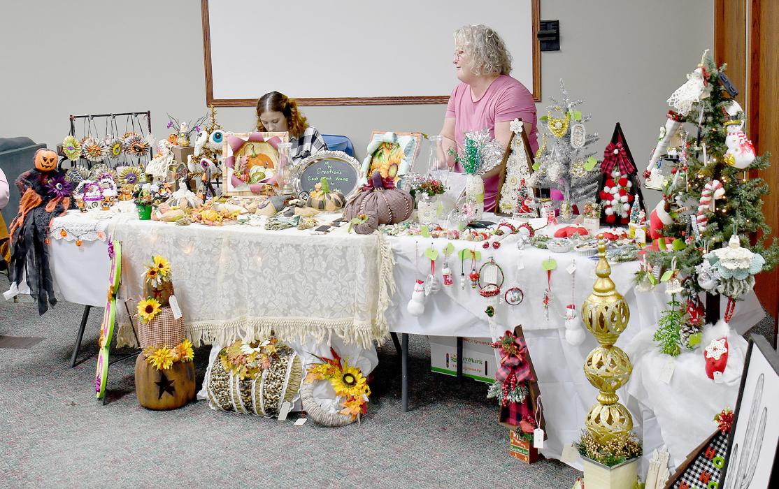 Vendors were on hand at The Connection on Saturday, October 26th from 4:00 p.m. - 8:00 p.m. There were decorations for fall, winter and Christmas, hair accessories, clothing, marshmallow blasters, gourds, sewn items, food items, jewelry and much more.