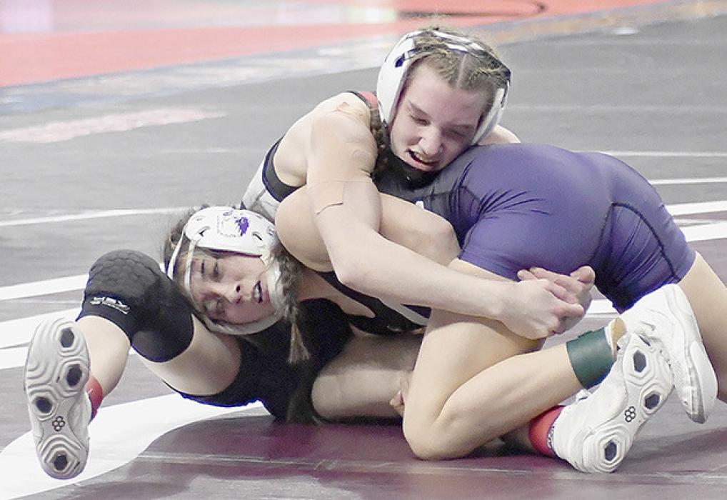 In the Semifinal round, Jolyn Pozehl won in Sudden Victory over Ruby Guerrero of Wood River.