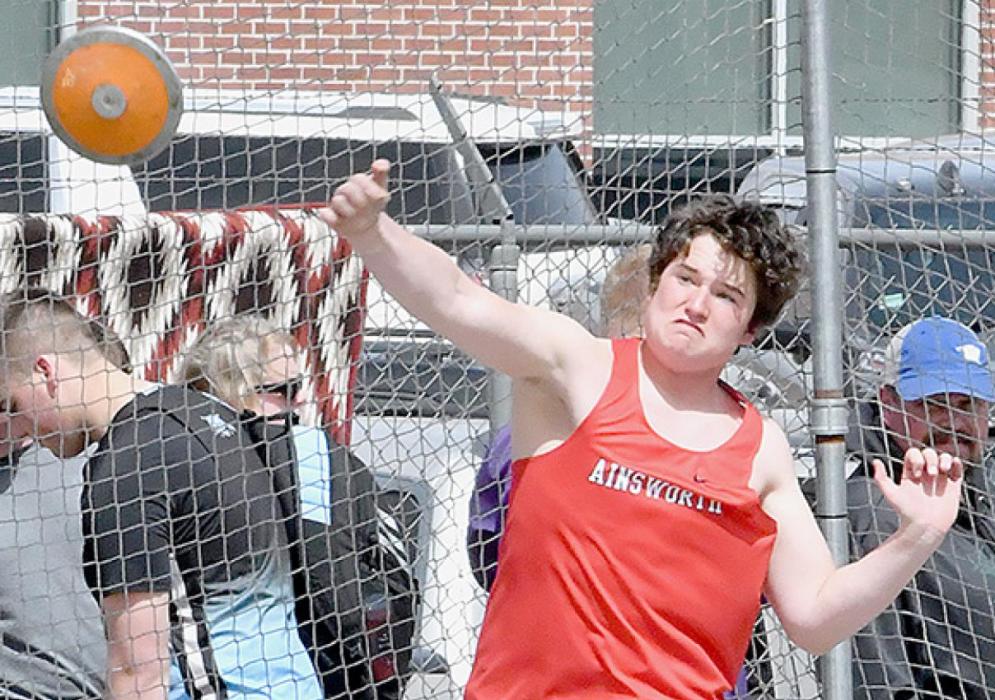 Cole Swanson competed in the Discus competition at the O’Neill Invitational.