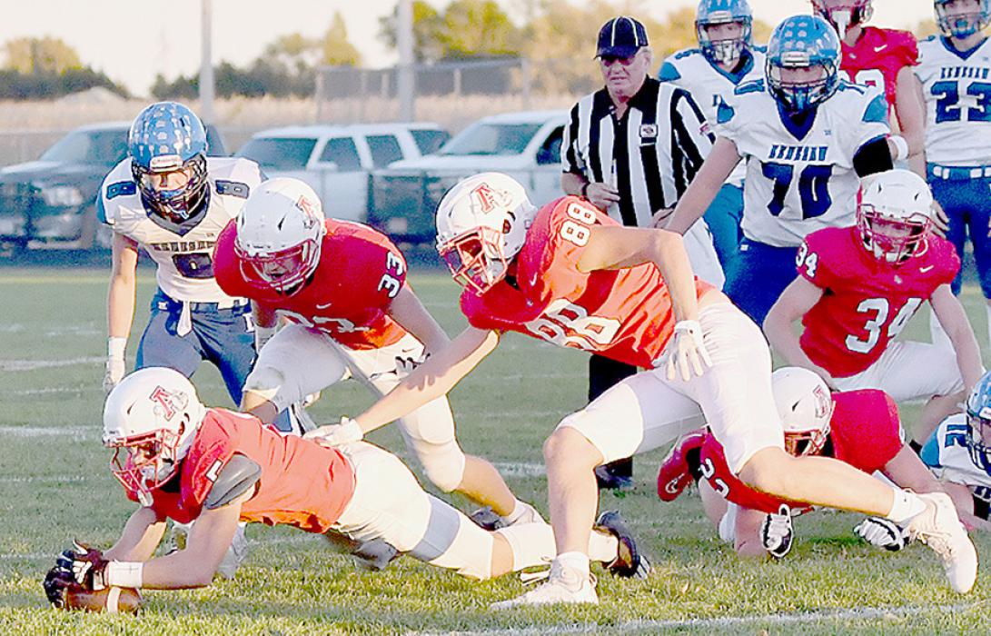 Ainsworth’s defense caused a Kenesaw fumble that was recovered by Owen Blumenstock with 34 seconds left in the first quarter. The next play, Traegan McNally connected with Carter Nelson in the end zone for a touchdown.