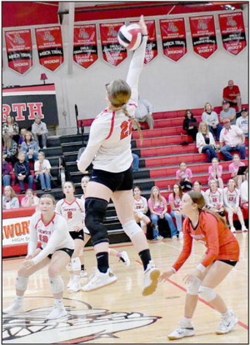 Freshmen Gracyn Painter had a good night against the Lady Longhorns with 13 kills, three aces, 20 digs and 15 serve receives.