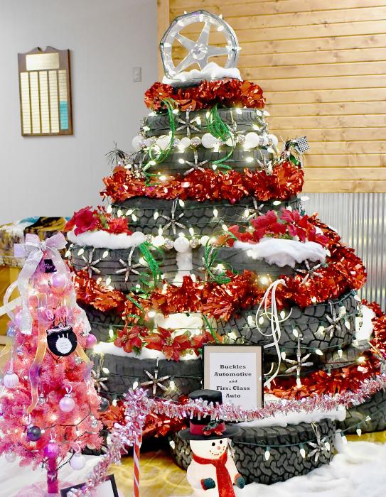People’s Choice Award for best decorated Christmas tree went to Buckles Automotive/First Class Auto. The tree was made out of tires, decorated with spark plugs, trim, white bulbs, light bulbs and the topper was a wheel rim.