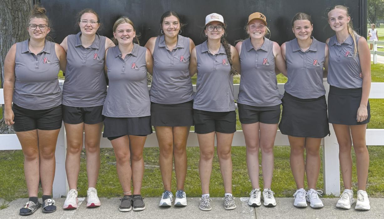 2026 GIRLS GOLF Jodie Denny, Mia Crisman, Kira Goochey, Braylin Rudnick, Madison Palmer, Kenley Welke, Makenna Koch and Gracyn Sisson. Not pictured: Jessica Clingman.