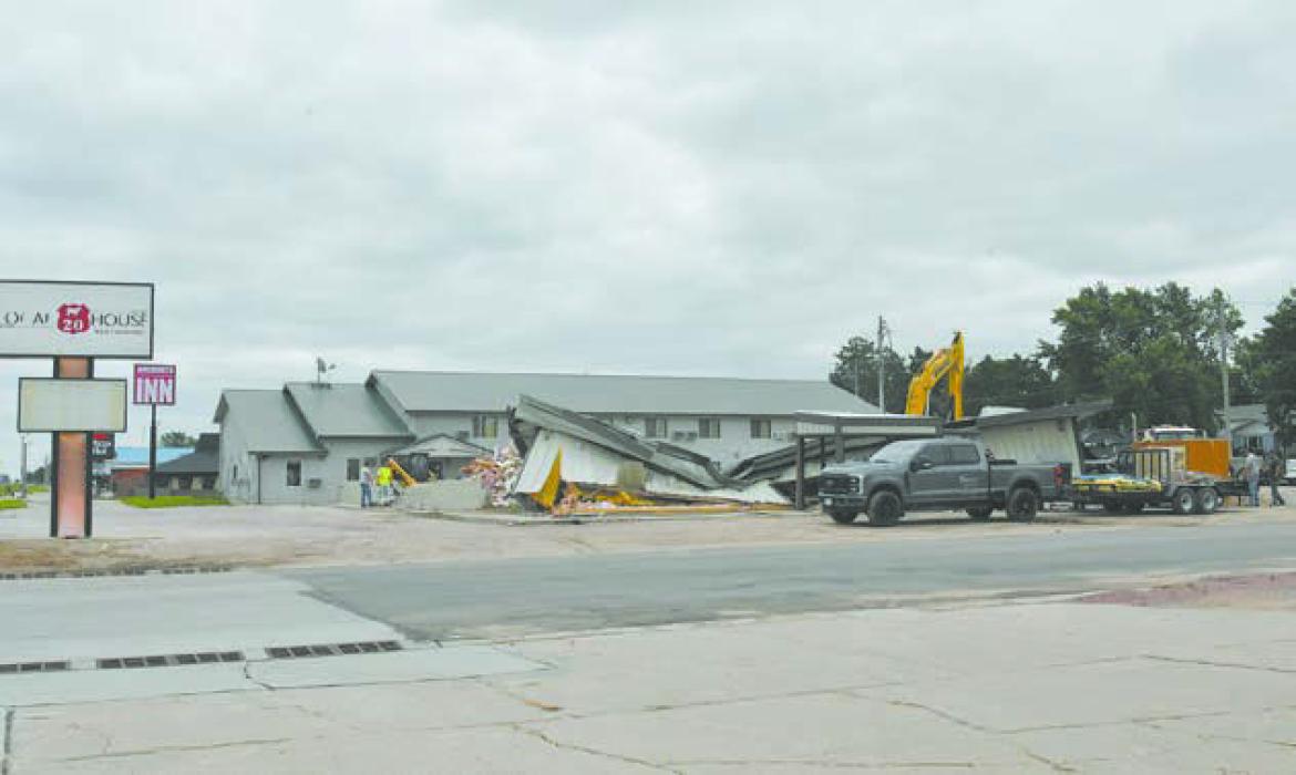 On July 16, demolition began on what was once Canyon Creek Bar and Grill. Prouty Construction of O’Neill was selected to demolish the building, which the Brown County Hospital purchased to construct a new pharmacy.