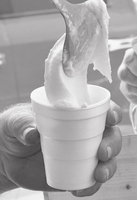 Cottonwood Villa Residents Enjoy Homemade Ice Cream