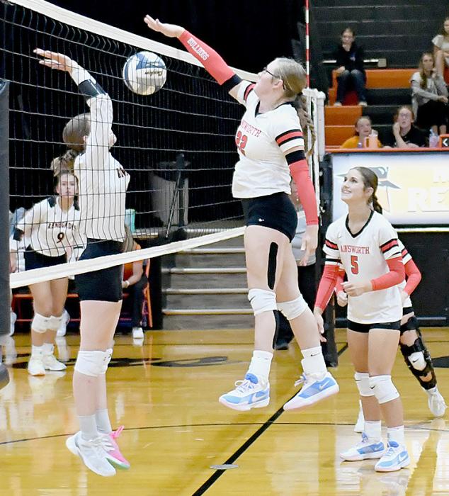 Ainsworth Volleyball Travels to CWC Triangular and Cozad Invite and Brings Home Three Wins
