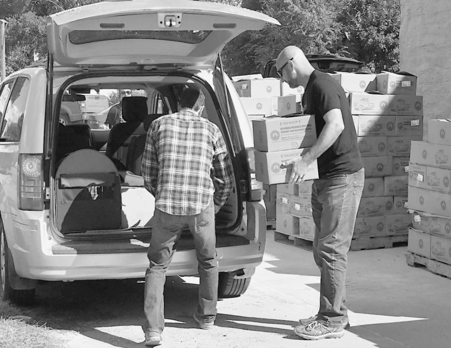 Mobile Food Pantry Held at Palace in Long Pine