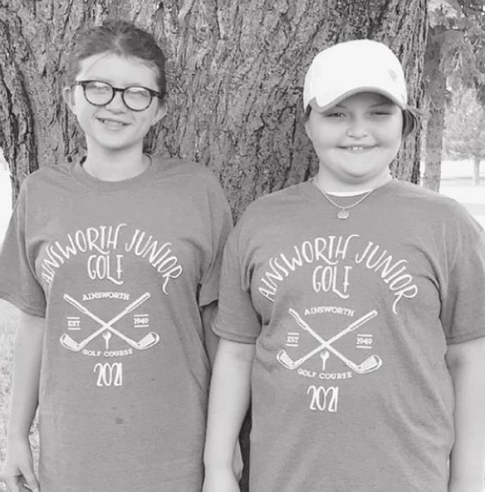 Jodie Denny (left) and Evie Olinger (right) played the 6-Hole option in the Age 11-14 Division.