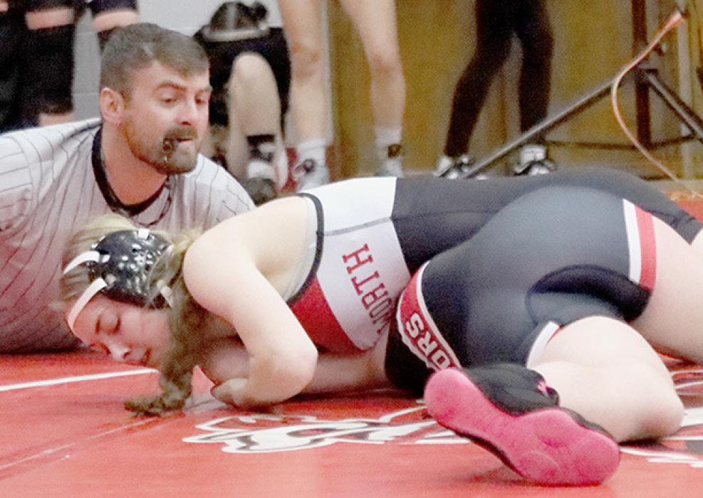 Sydney Hoffman placed sixth in the 110 lb. weight class at the Sandhills Valley Invitational.