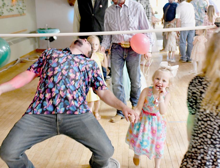 Does Drove 54 Daddy-Daughter Dress Up Dance Provided Lots of Fun