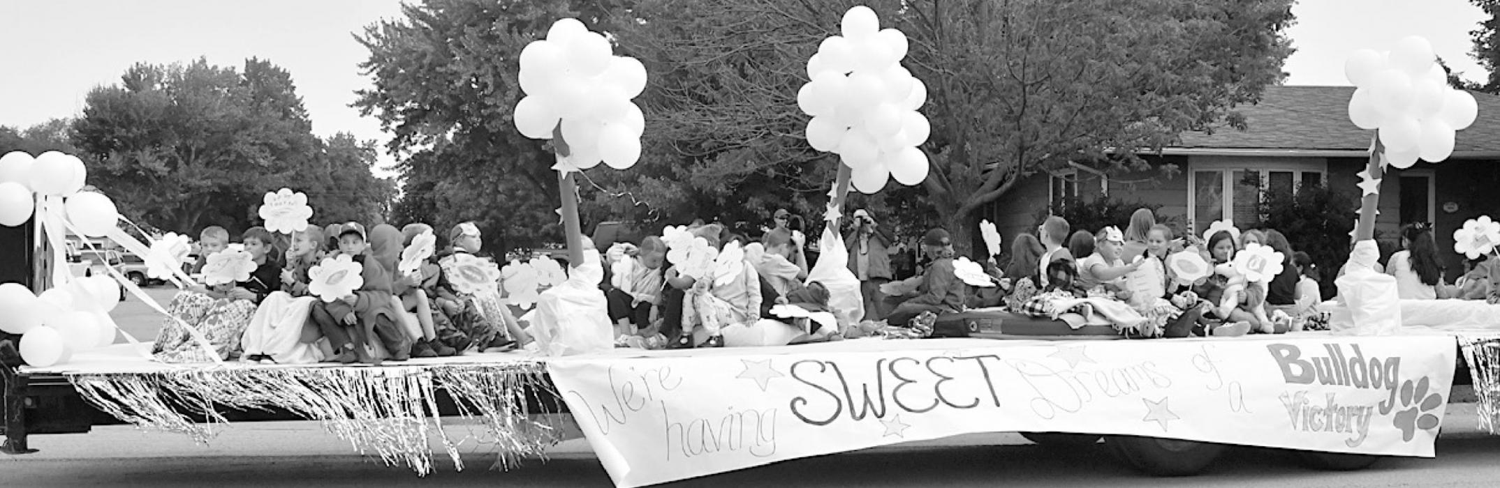 “Sweet” Floats at 2021 Homecoming Parade
