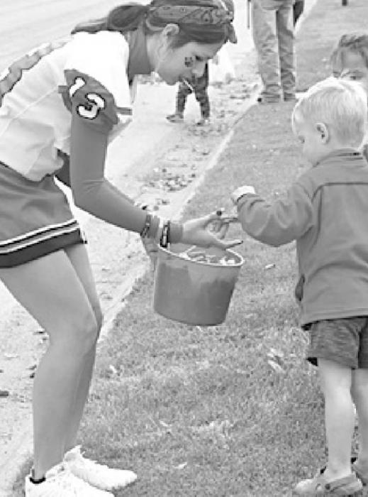 “Sweet” Floats at 2021 Homecoming Parade