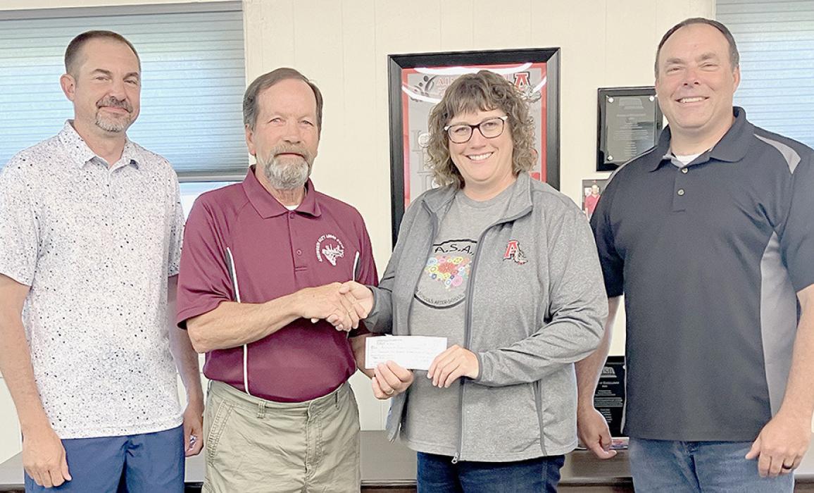 Ainsworth Elks Lodge #1790 Presents Donation to Ainsworth Schools After-School Program