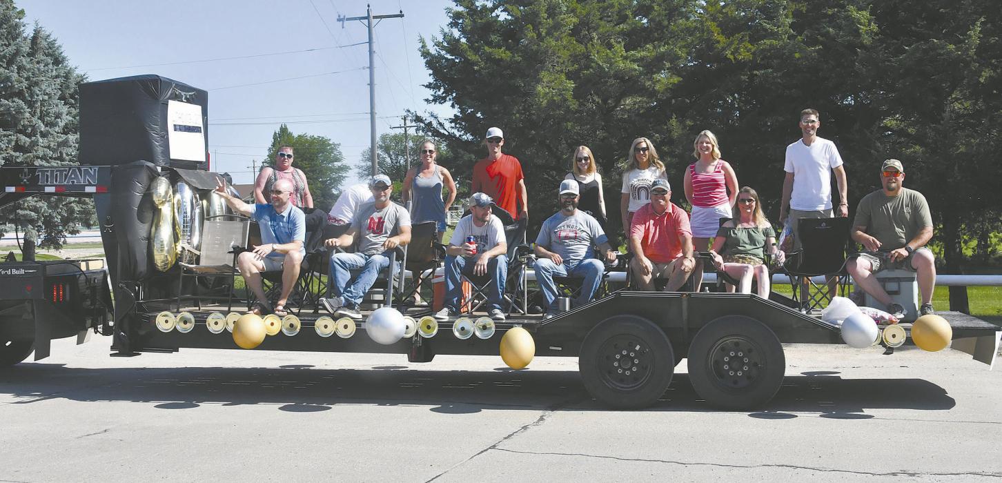 The 25-year Ainsworth Alumni class organized the 2025 Alumni Weekend. Pictured above is the class of 2000, on their alumni parade float.