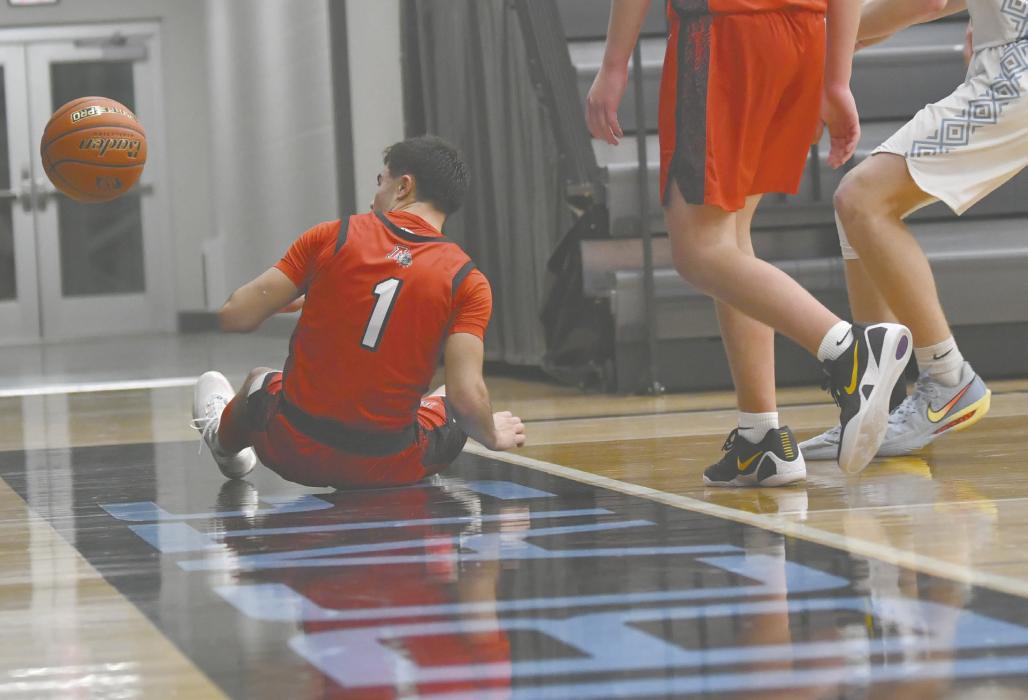 Dawgs Look to Capture First Win of Season